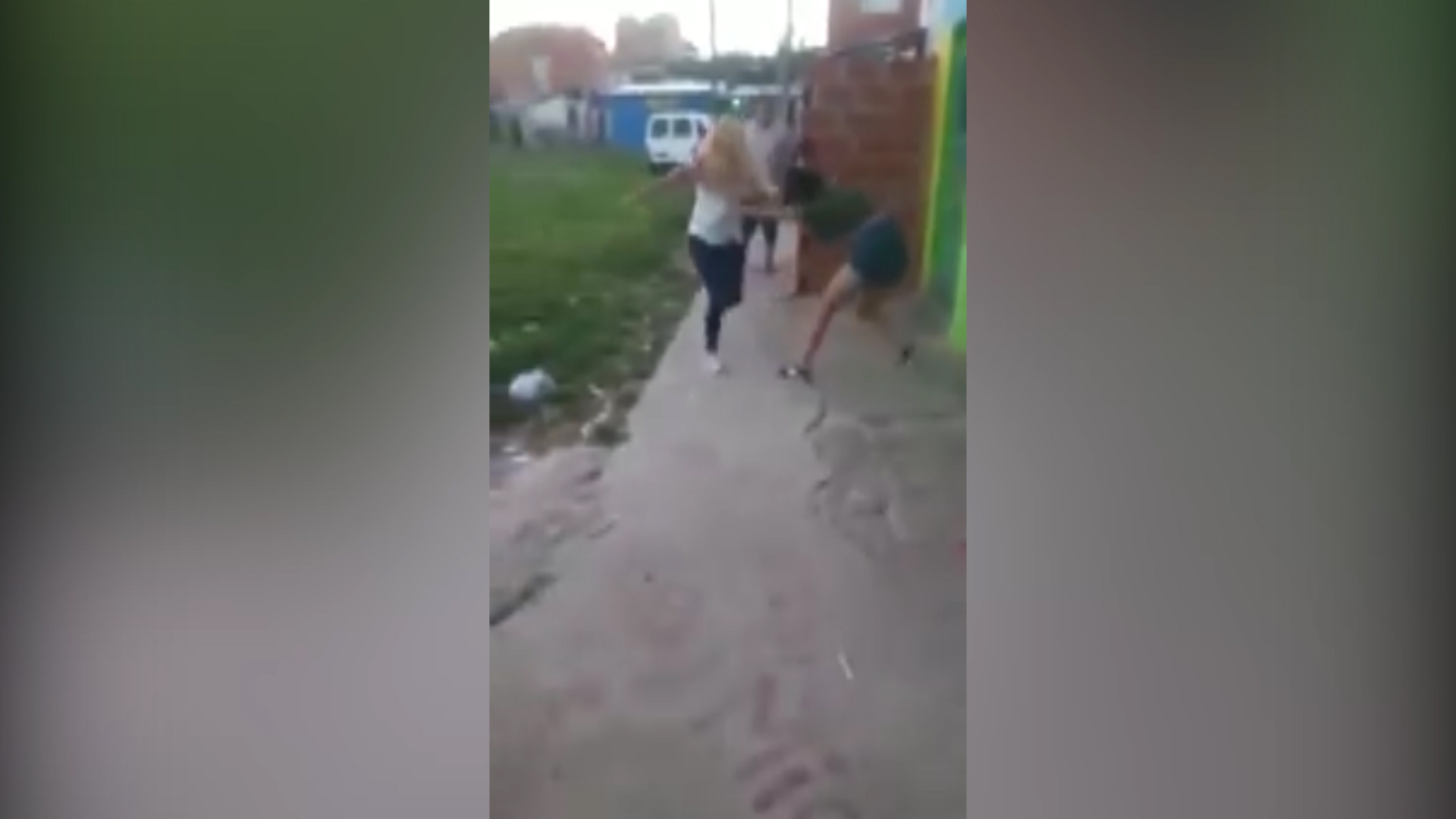 Pelea De Dos Niños En El Colegio - Actividad del Niño