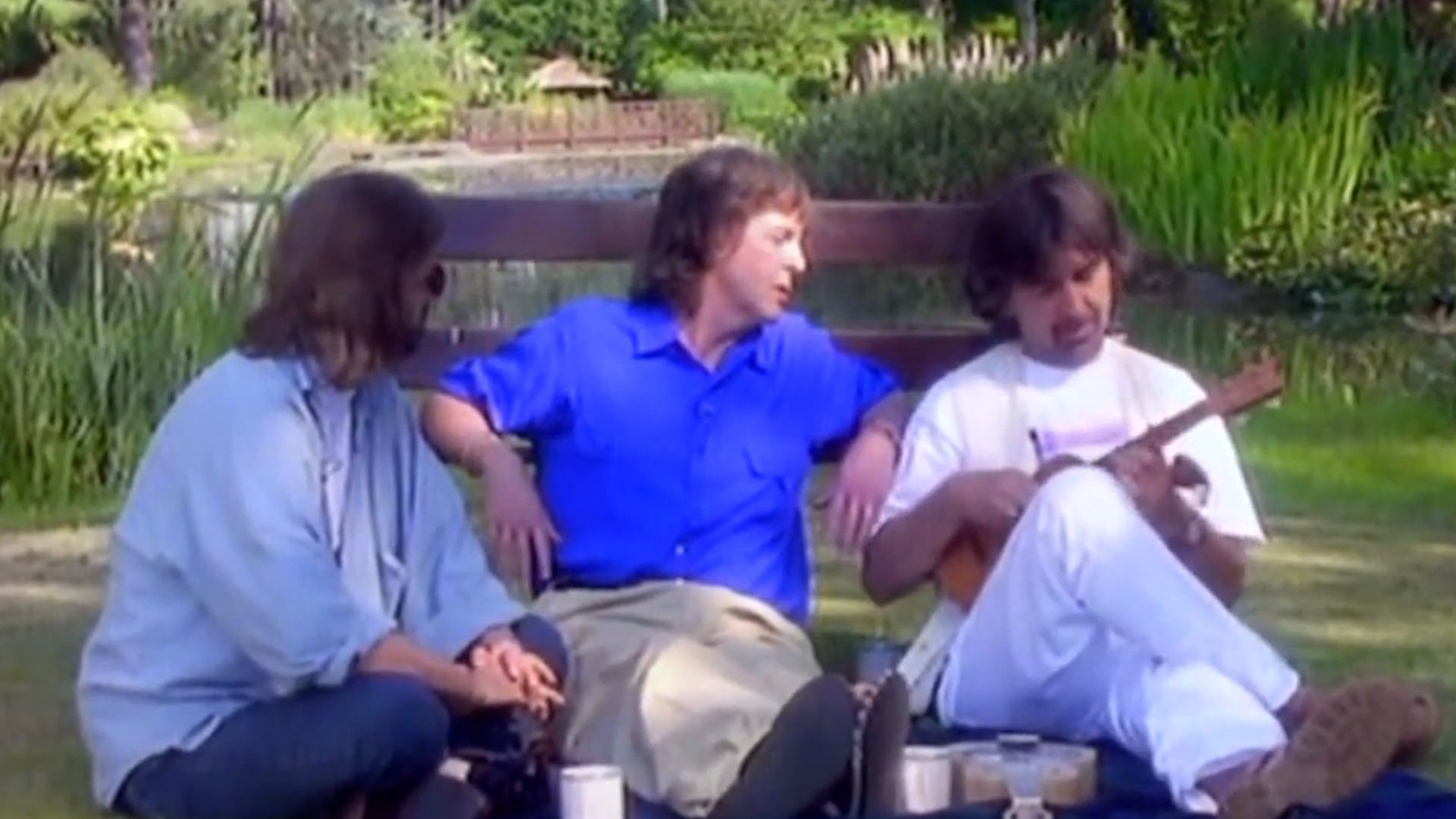 El conmovedor encuentro de Los Beatles días antes de la muerte de Harrison:  risas, lágrimas y una amistad eterna - Infobae